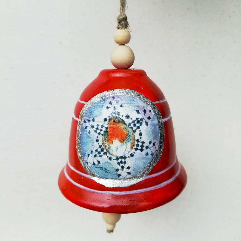 Campana di Natale ornamentale decorata a mano